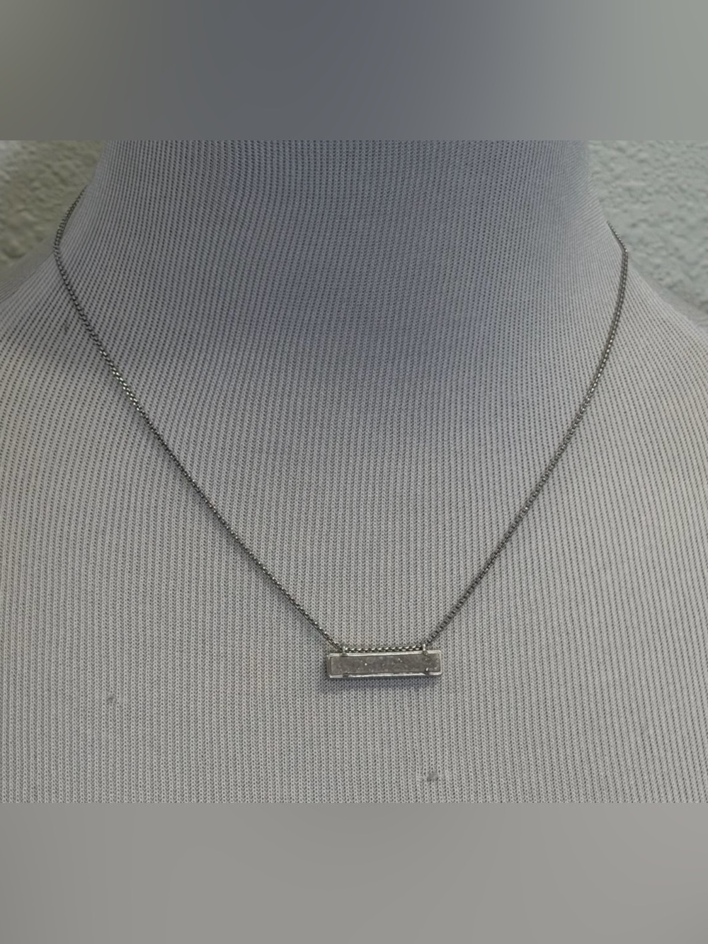 Kendra Scott Leanor Bar Necklace Silver Tone  White Iridescent Druzy Pendant